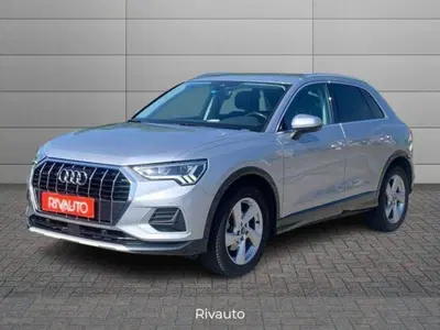 Audi Q3 35 2.0 tdi Business Advanced s-tronic del 2021 usata a Como