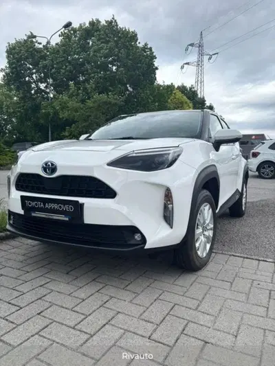 Toyota Yaris Cross 1.5h GR Sport Black Sky fwd 116cv e-cvt del 2022 usata a Como