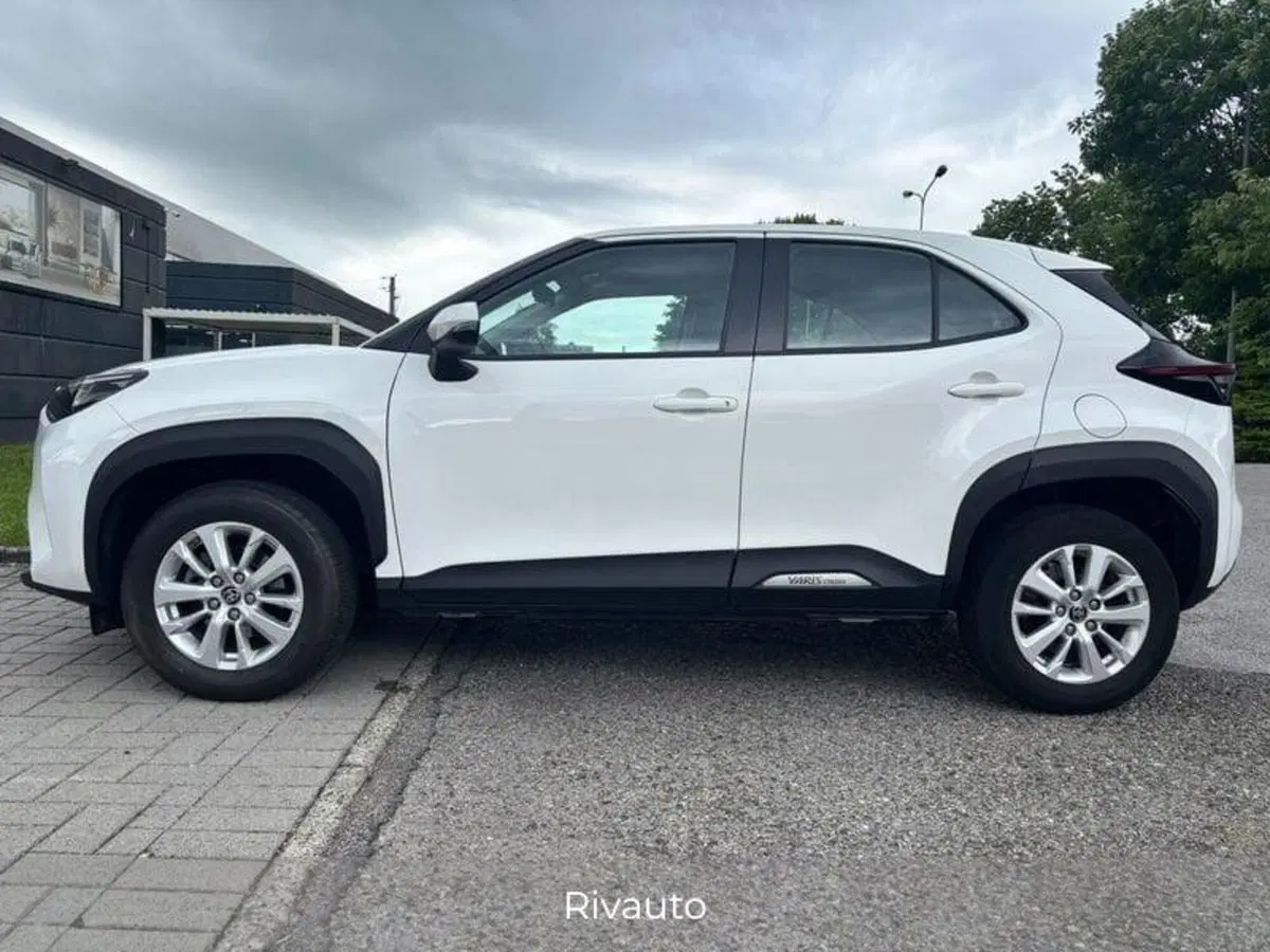 Toyota Yaris Cross usata a Como (2)