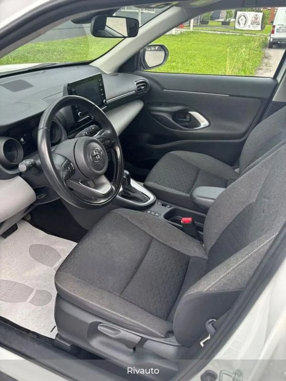 Toyota Yaris Cross usata a Como (6)