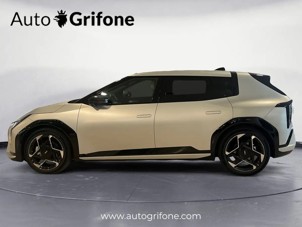 Kia EV4 nuova a Modena (2)