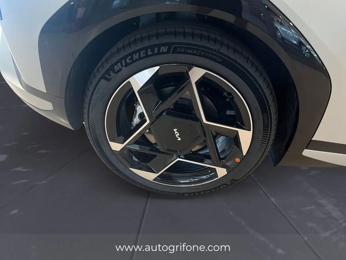 Kia EV4 nuova a Modena (5)