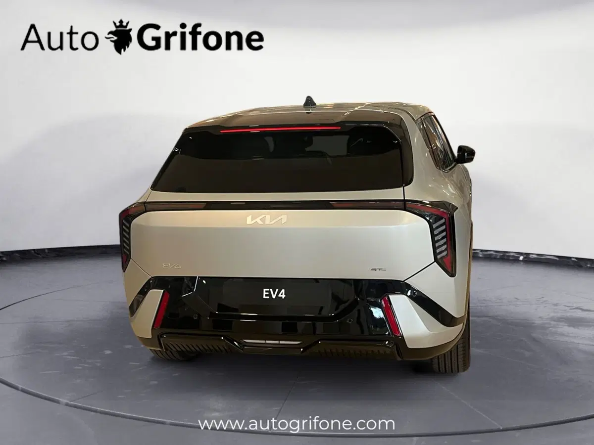 Kia EV4 nuova a Modena (6)