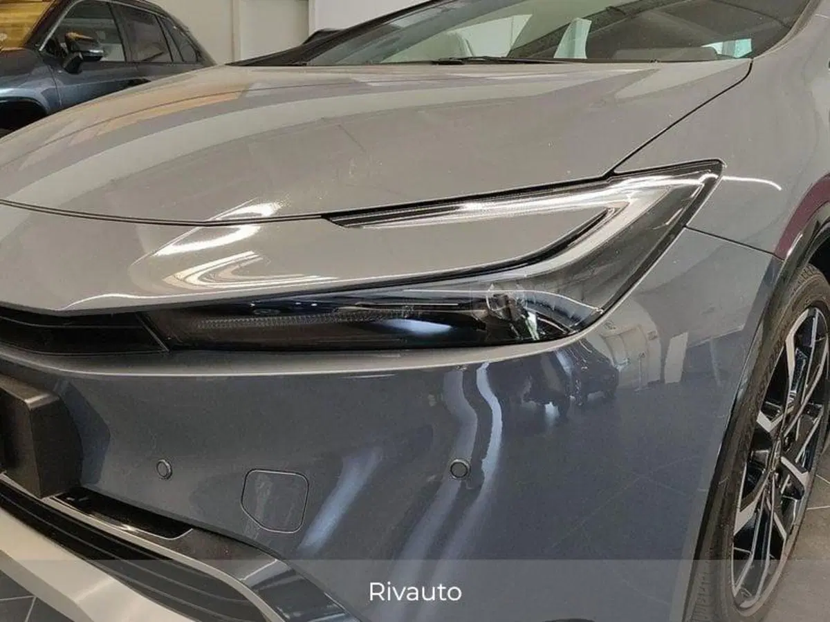 Toyota Prius usata a Como (14)