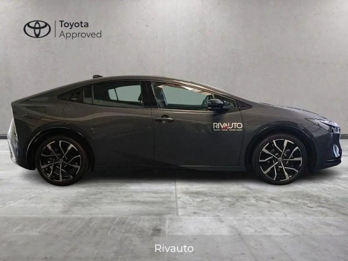 Toyota Prius usata a Como (4)