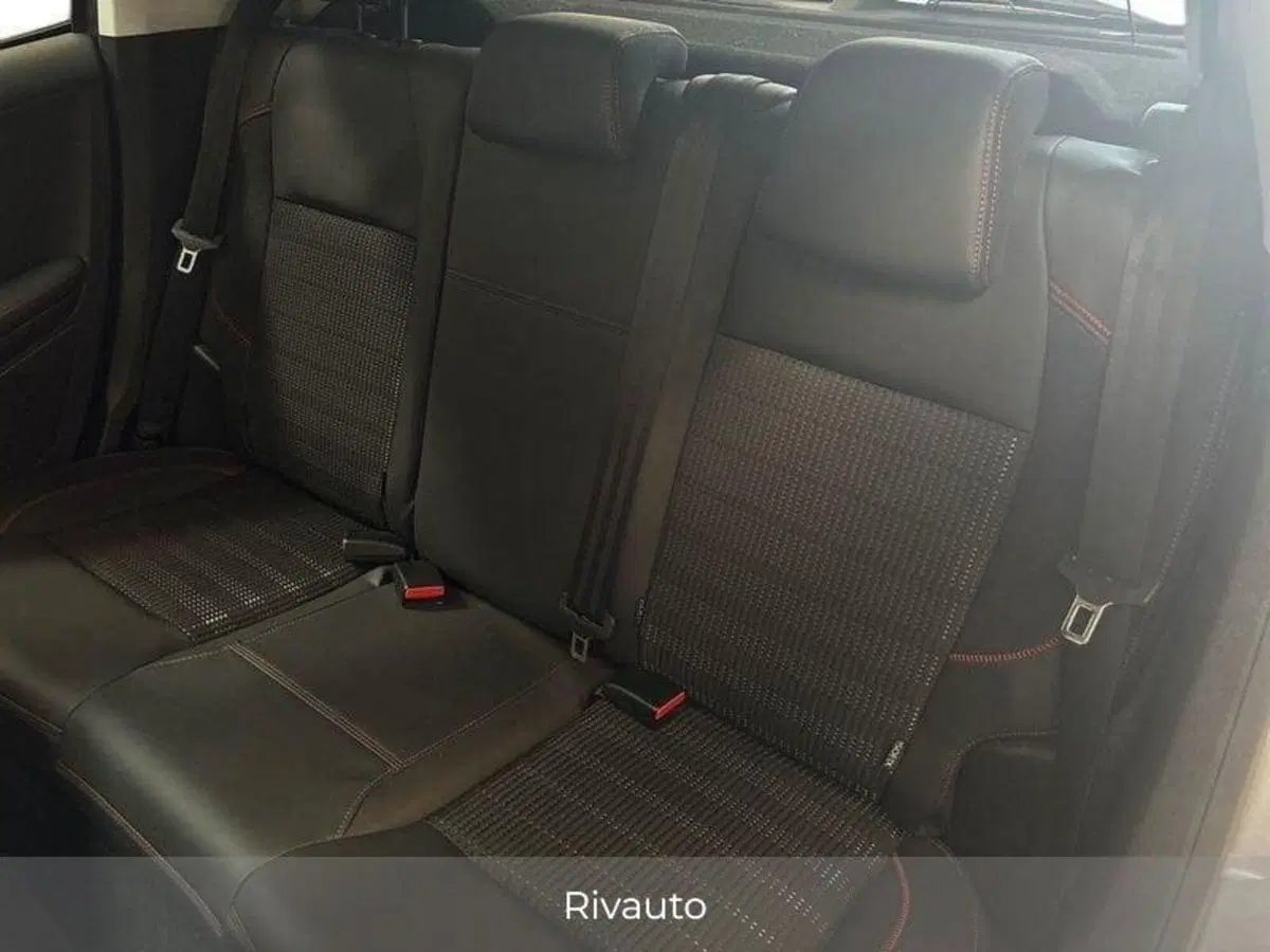 Peugeot 208 usata a Como (10)
