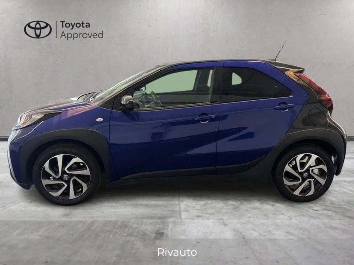 Toyota Aygo X usata a Como (3)