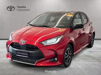 Toyota Yaris 1.5 Hybrid 5 porte Premiere del 2022 usata a Como