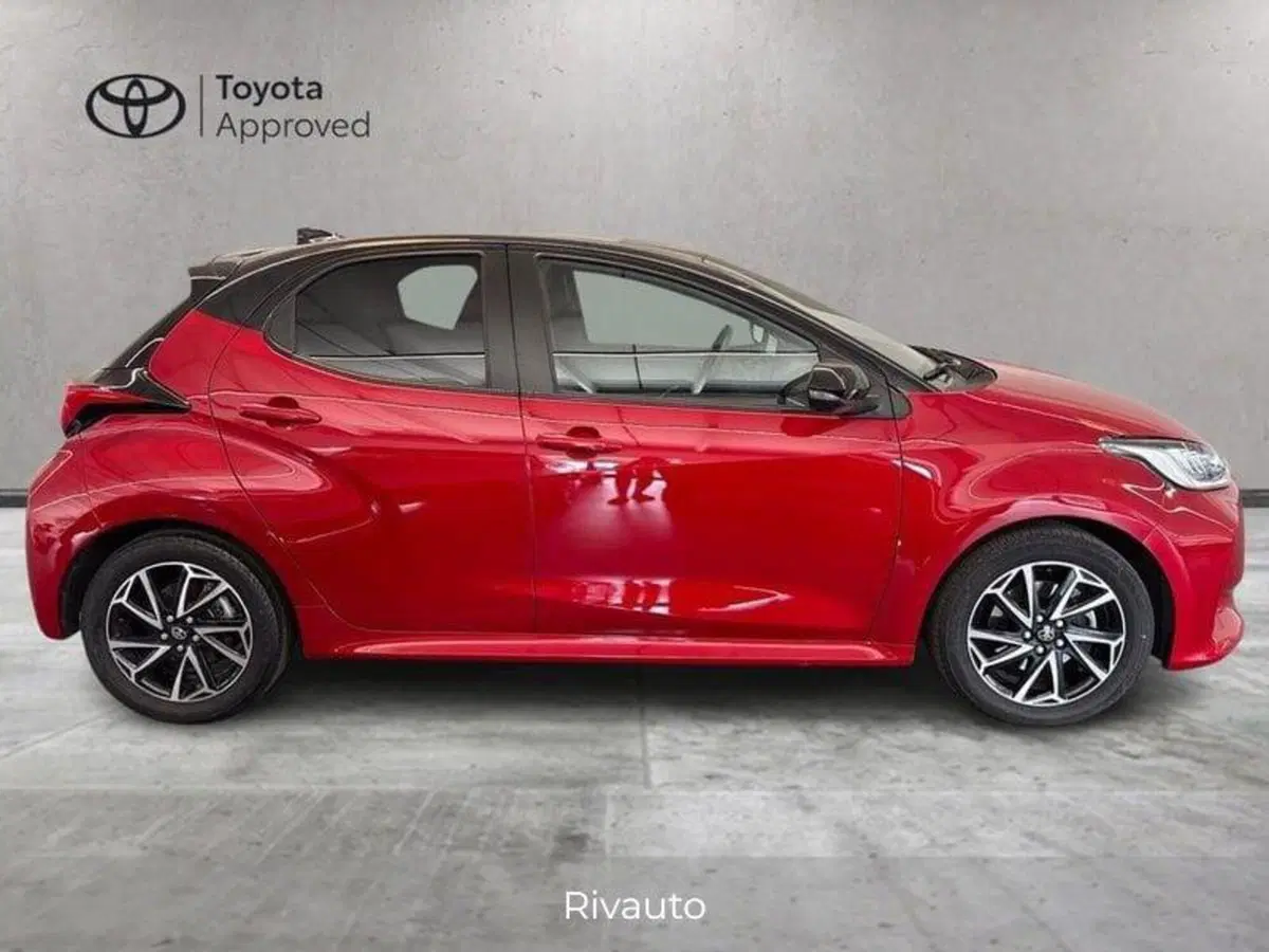Toyota Yaris usata a Como (4)