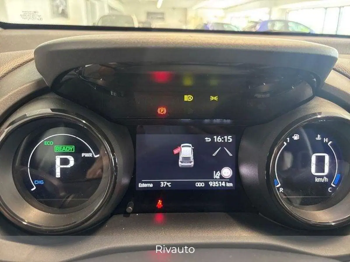 Toyota Yaris usata a Como (9)