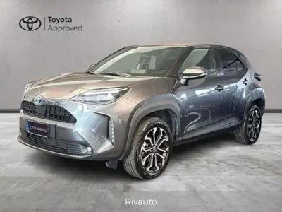 Toyota Yaris Cross Trend fwd 115cv e-cvt del 2022 usata a Como