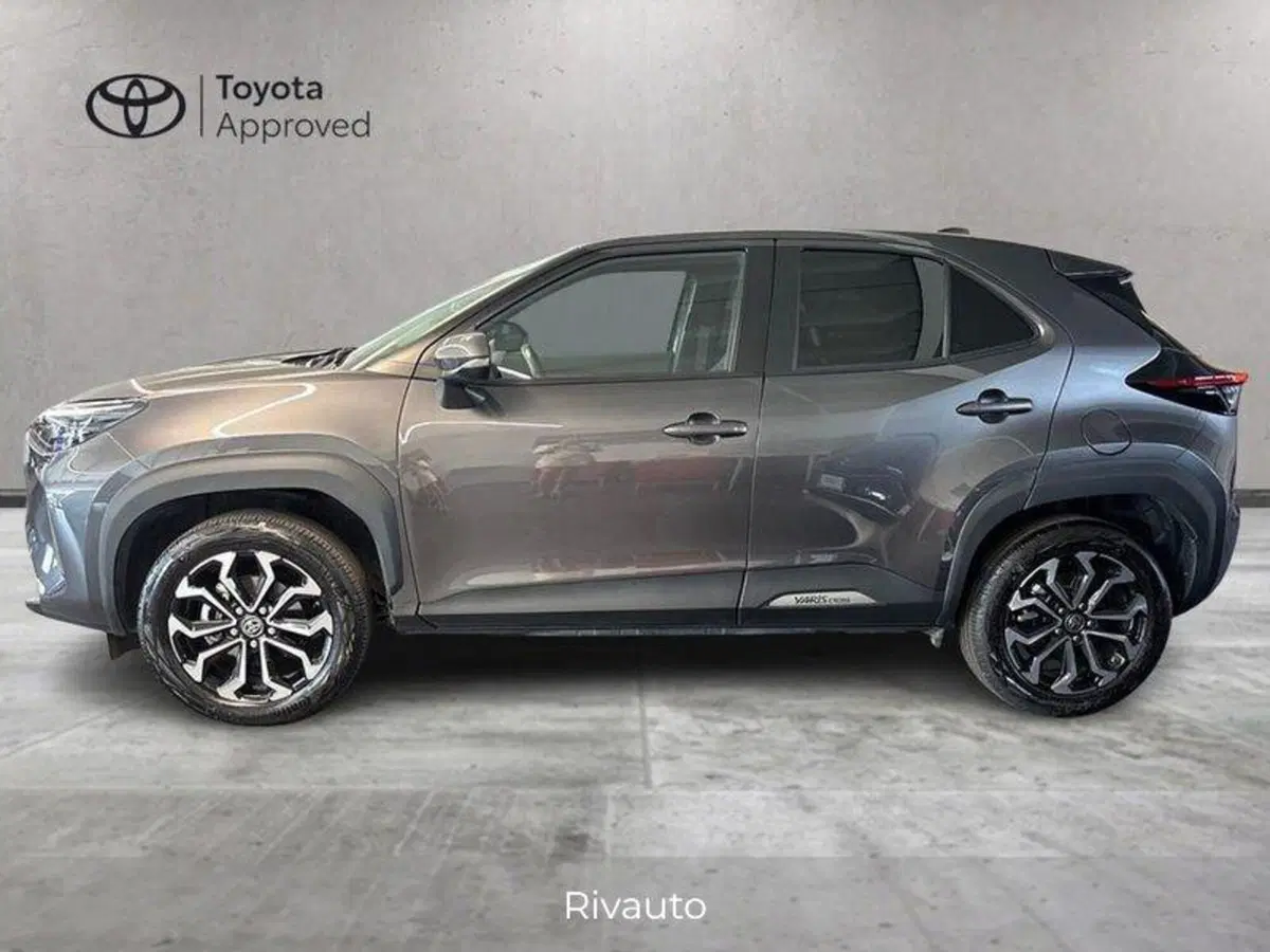 Toyota Yaris Cross usata a Como (3)