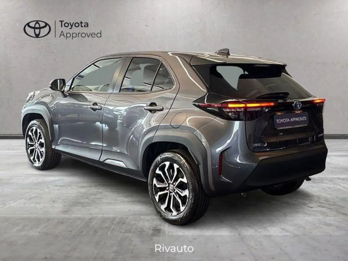 Toyota Yaris Cross usata a Como (5)