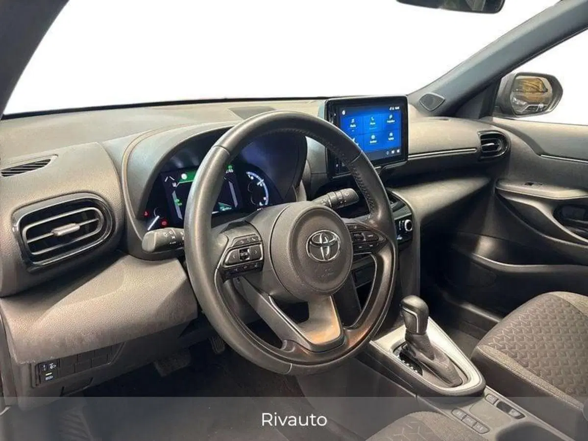 Toyota Yaris Cross usata a Como (7)