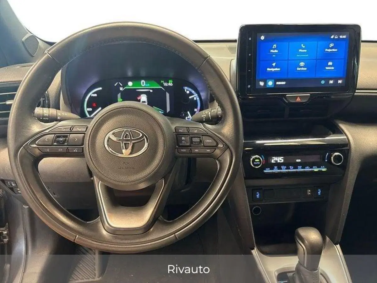 Toyota Yaris Cross usata a Como (8)