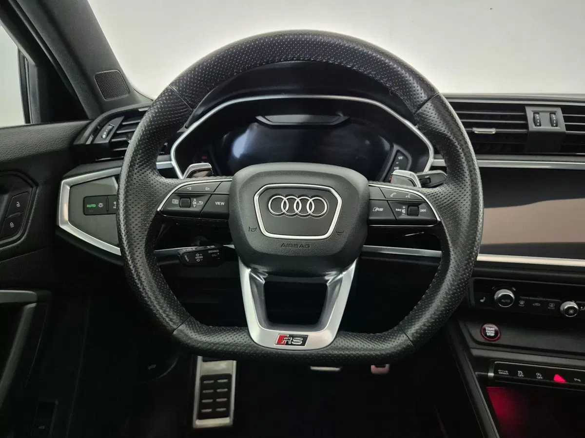 Audi RS Q3 Sportback usata a Alessandria (9)