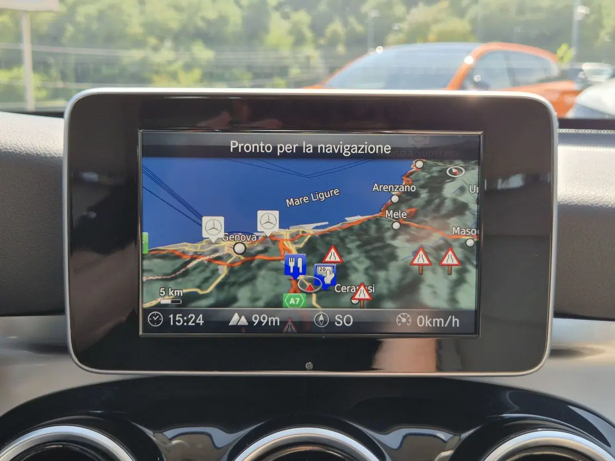 Mercedes-Benz GLC SUV usata  (11)