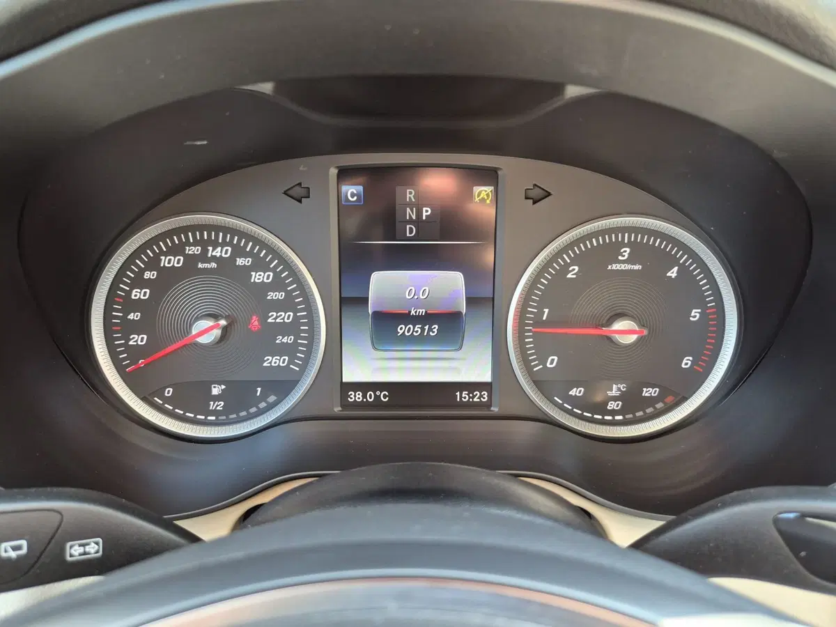 Mercedes-Benz GLC SUV usata  (14)