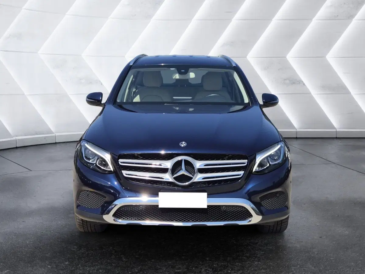 Mercedes-Benz GLC SUV usata  (2)