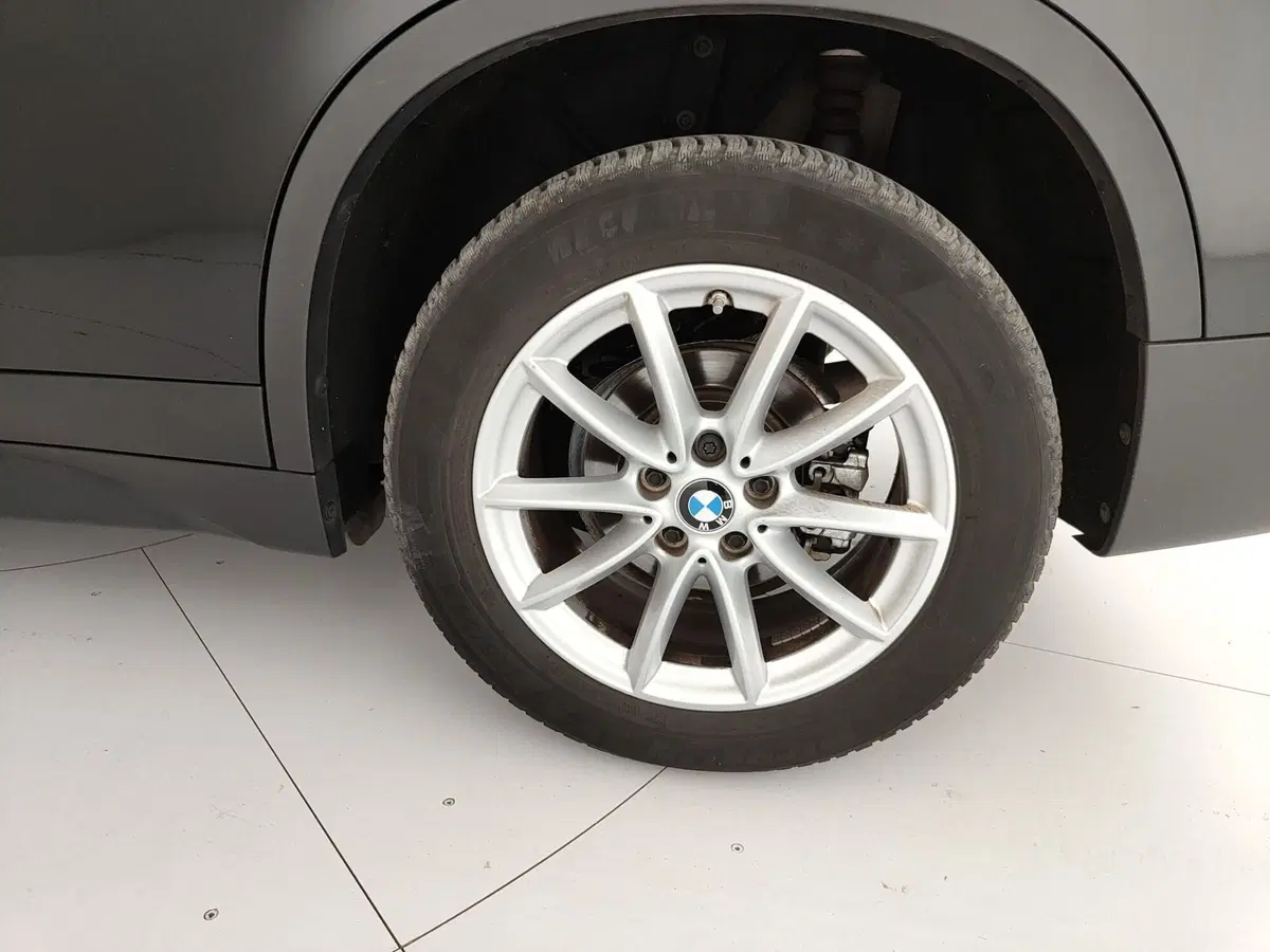 BMW X1 usata a Caserta (11)