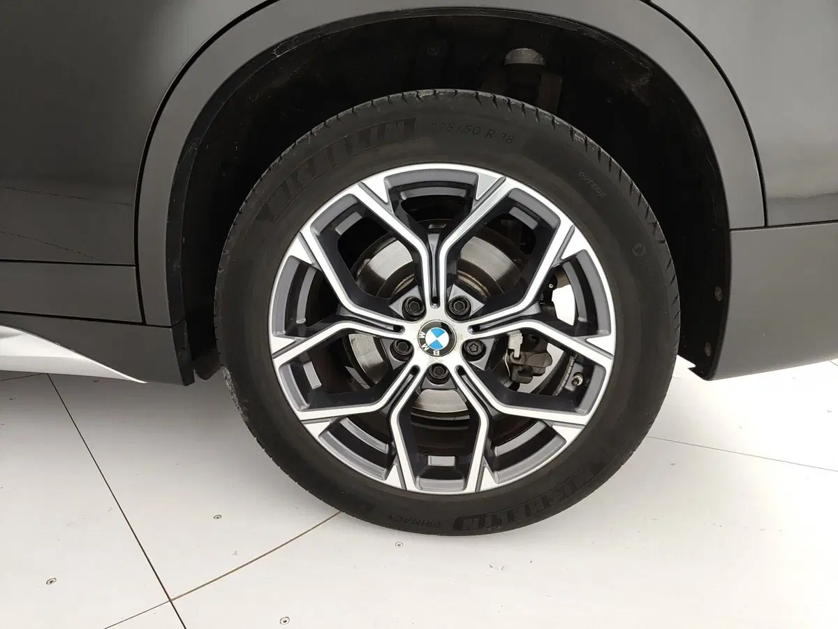 BMW X1 usata a Caserta (11)