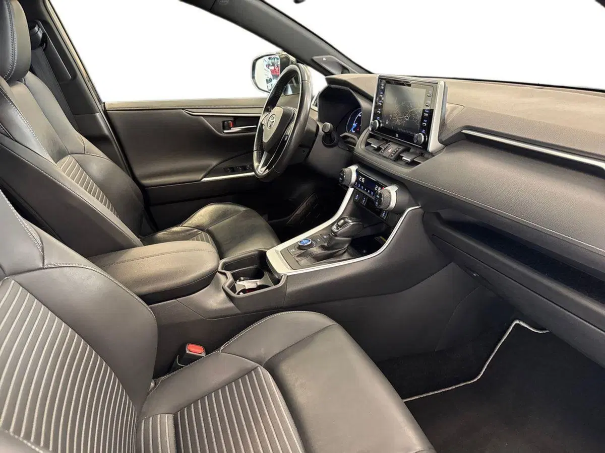 Toyota Rav4 usata a Prato (16)