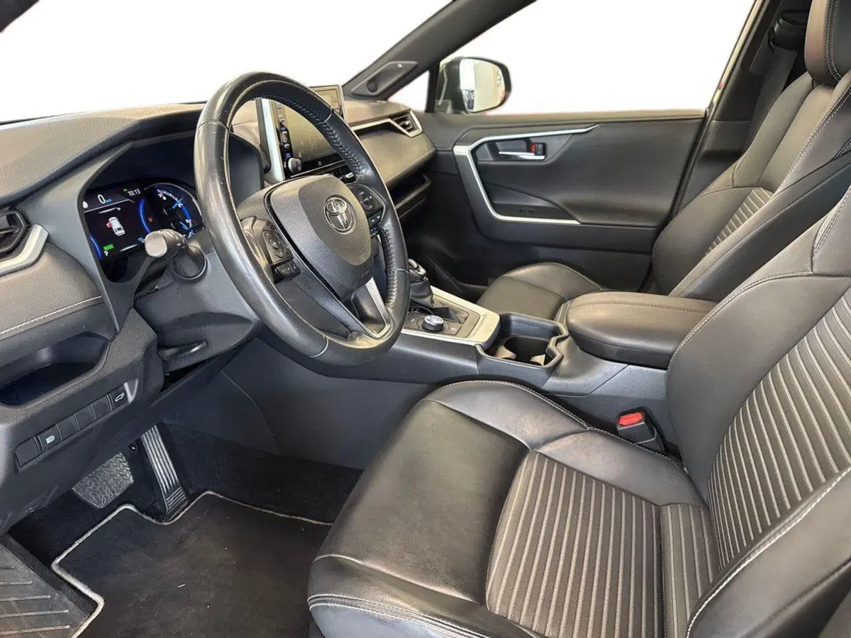 Toyota Rav4 usata a Prato (7)