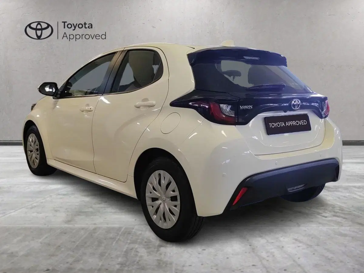 Toyota Yaris usata a Milano (6)