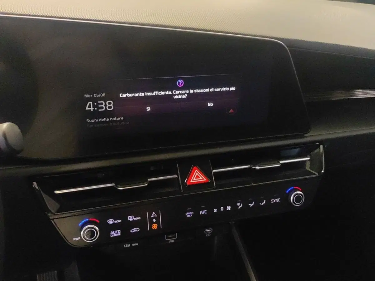 Kia Niro usata a Milano (10)