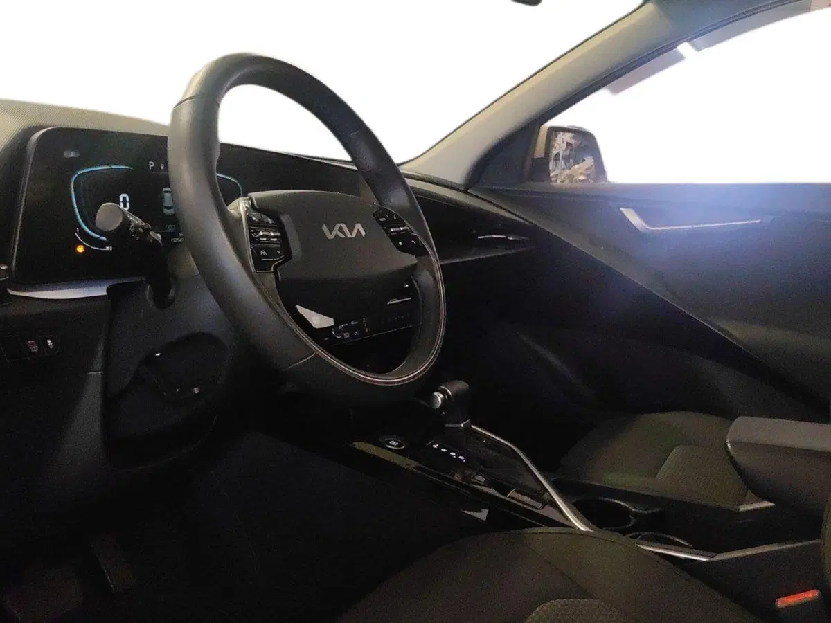 Kia Niro usata a Milano (7)
