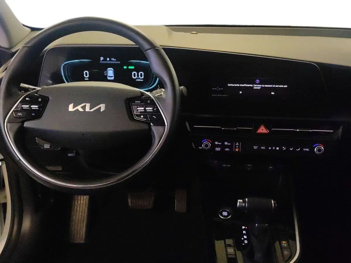 Kia Niro usata a Milano (8)