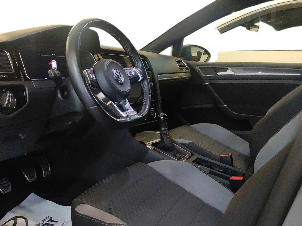 Volkswagen Golf usata a Milano (7)