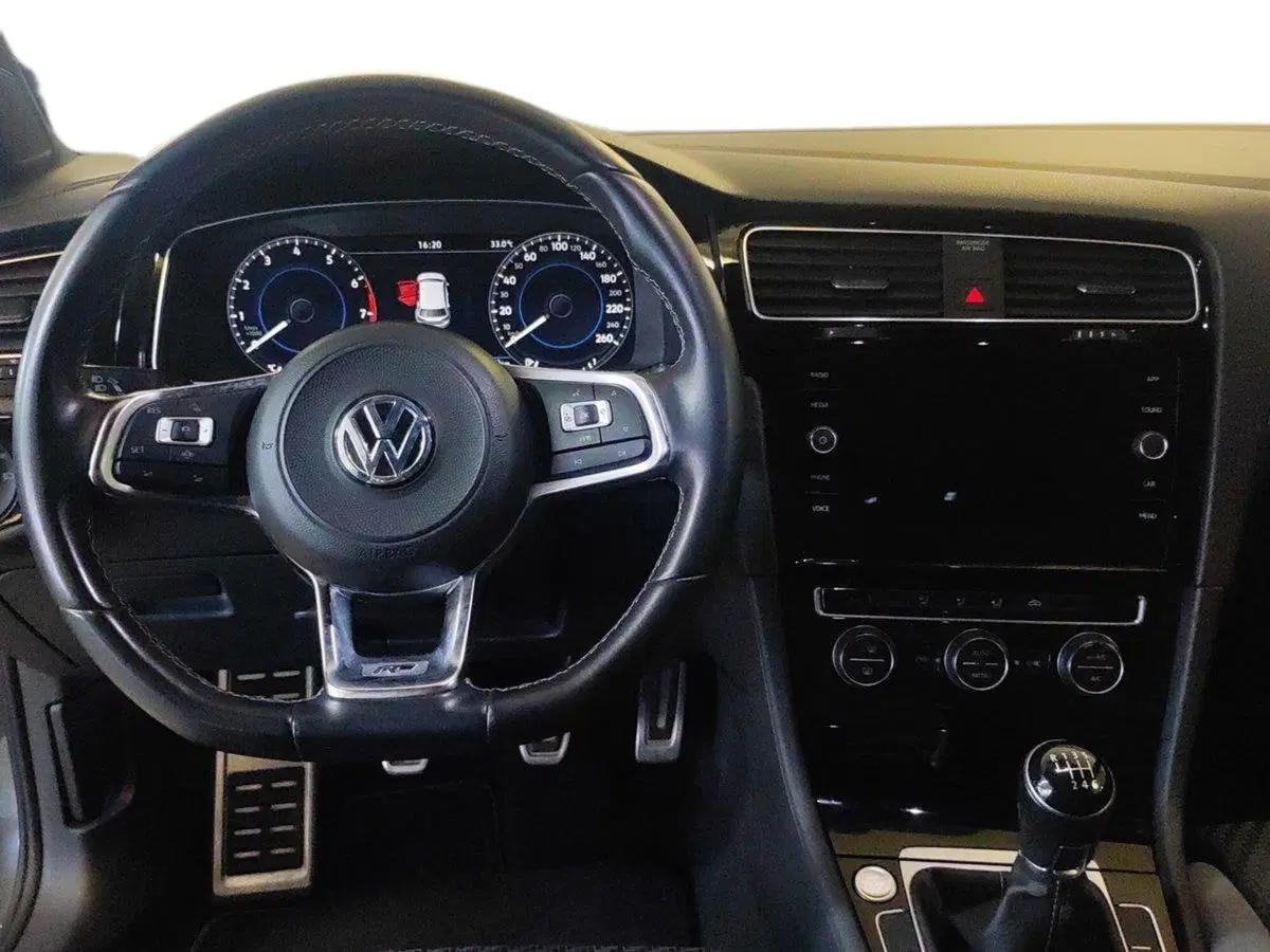 Volkswagen Golf usata a Milano (8)
