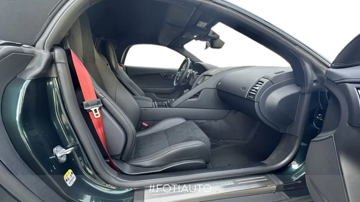 Jaguar F-Type Cabrio nuova a Catania (4)