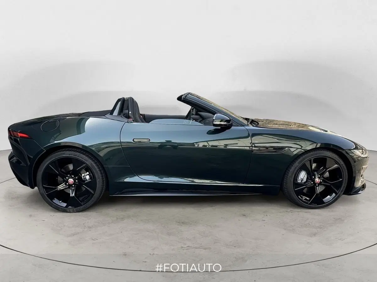 Jaguar F-Type Cabrio nuova a Catania (7)