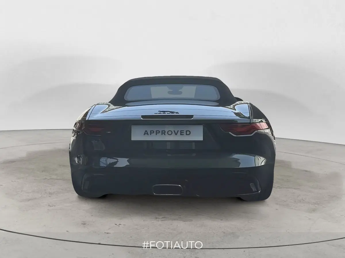 Jaguar F-Type Cabrio nuova a Catania (8)