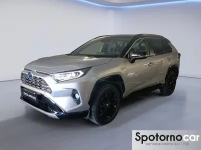 Toyota Rav4 HV (218CV) E-CVT 2WD Style del 2022 usata a Milano