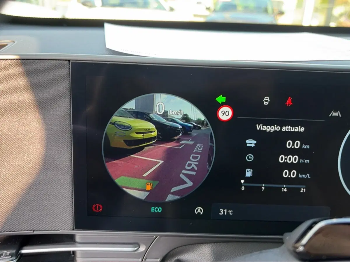 Hyundai Kona nuova a Campobasso (13)