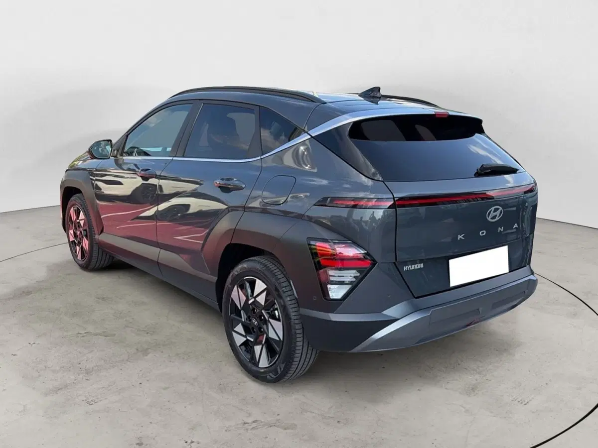 Hyundai Kona nuova a Campobasso (3)