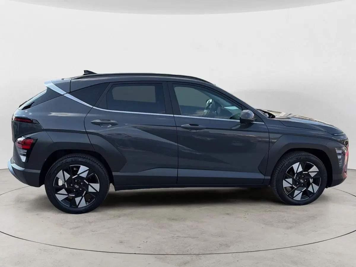 Hyundai Kona nuova a Campobasso (7)