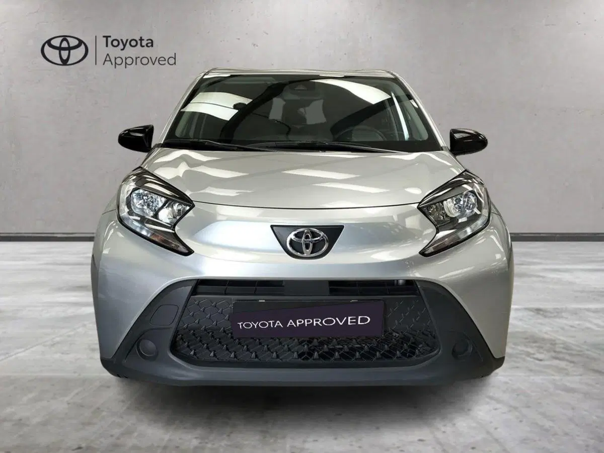 Toyota Aygo X usata a Roma (12)