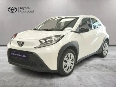 Toyota Aygo X 1.0 Active 72cv s-cvt del 2024 usata a Genzano di Roma