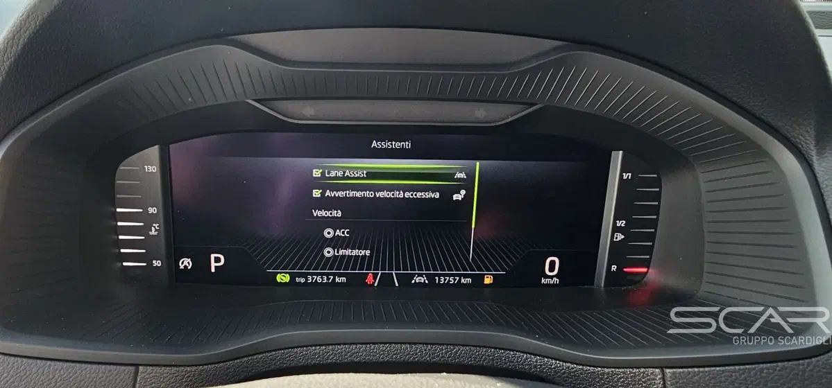 Skoda Karoq usata a Livorno (19)