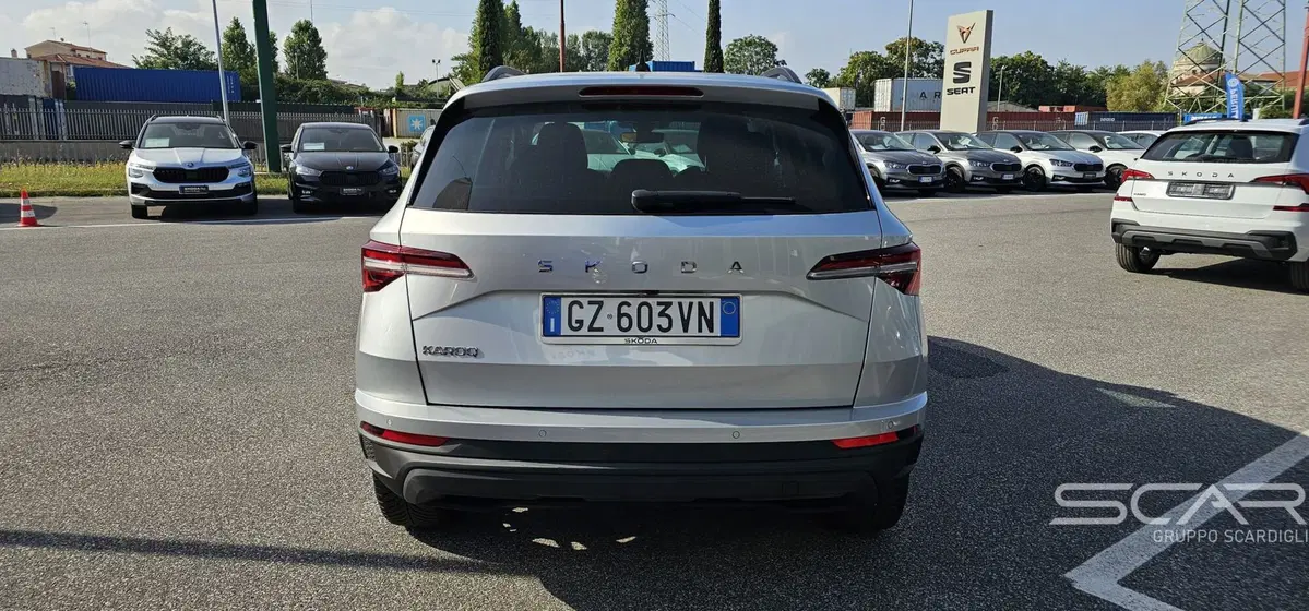 Skoda Karoq usata a Livorno (4)