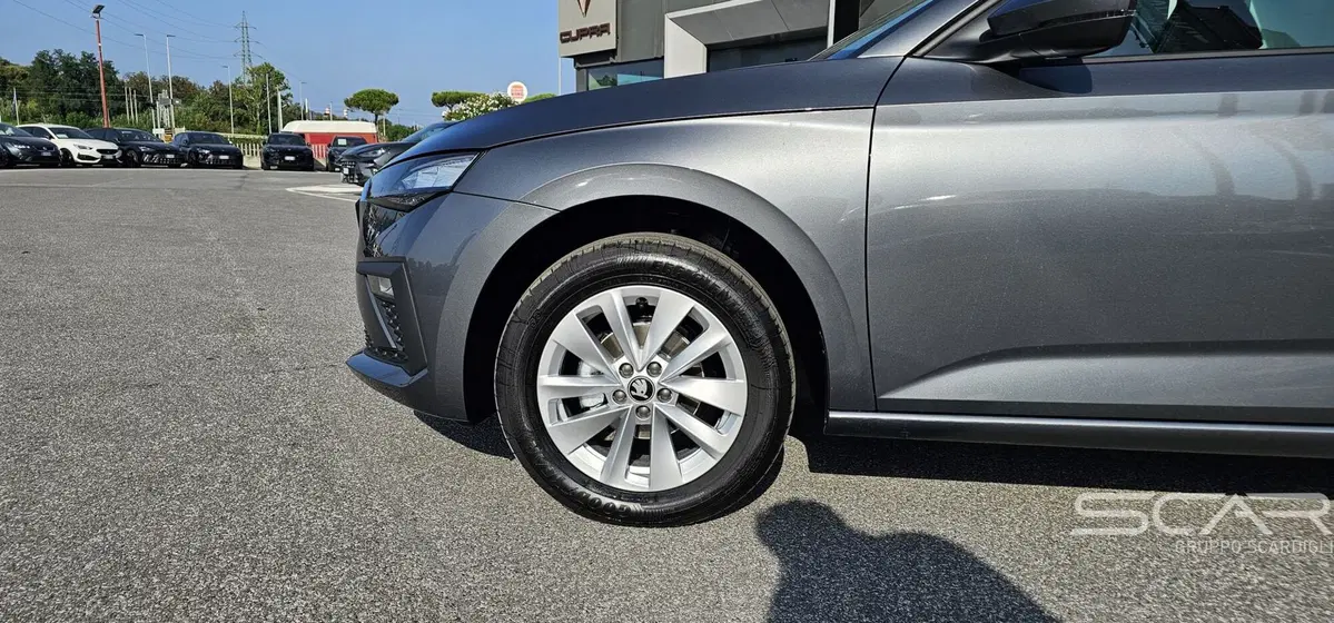 Skoda Scala nuova a Livorno (10)