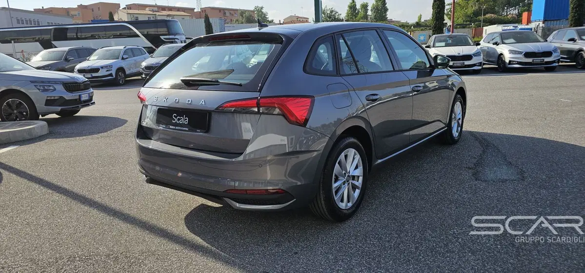 Skoda Scala nuova a Livorno (5)
