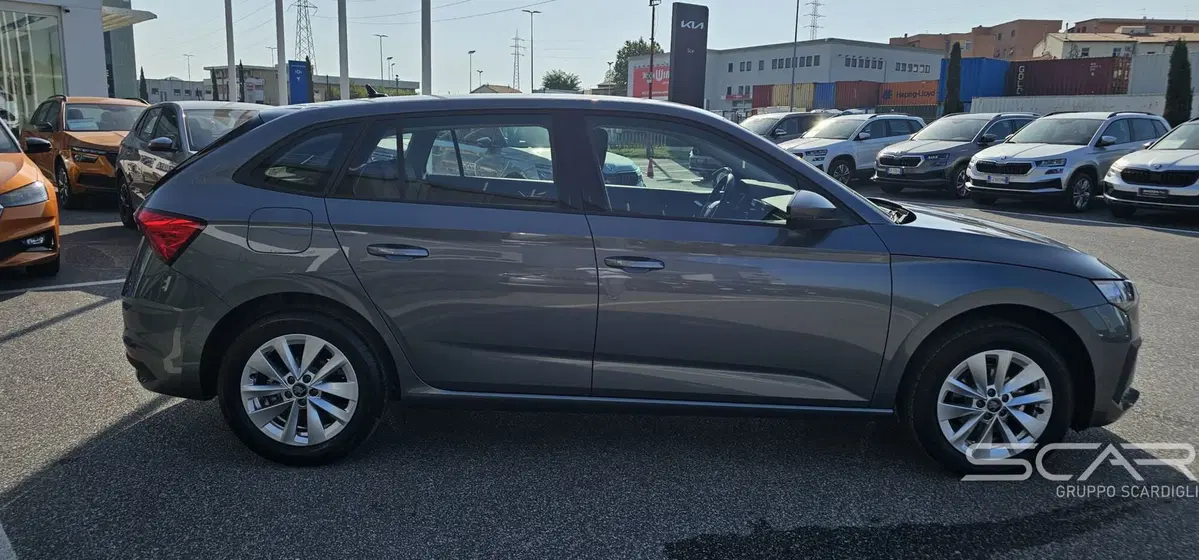Skoda Scala nuova a Livorno (6)