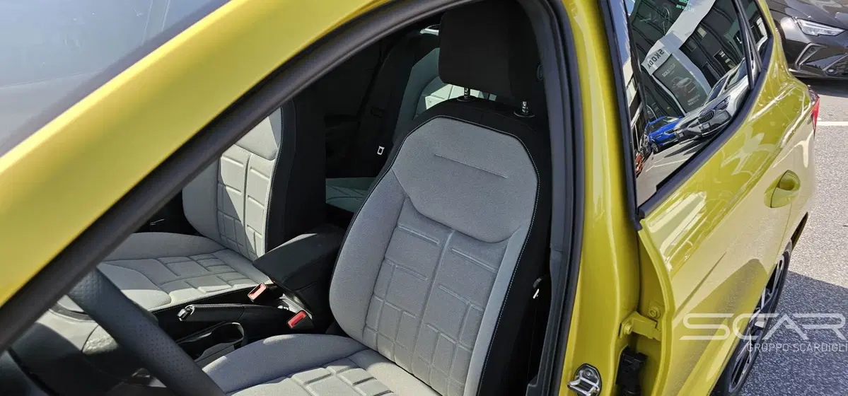 SEAT Ibiza nuova a Livorno (15)