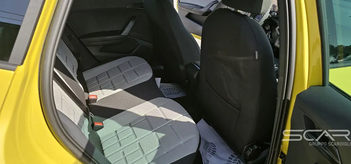 SEAT Ibiza nuova a Livorno (19)