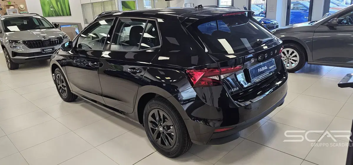 Skoda Fabia nuova a Livorno (6)